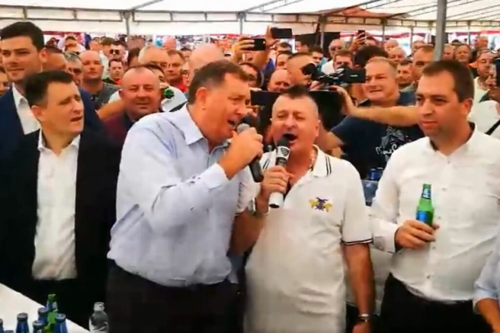 dodik pjeva manjaca avg19 prtscr