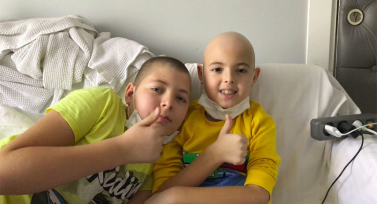 Otac izliječenog dječaka Emira Buze: U ponedjeljak skidaju kateter, pa se pakujemo