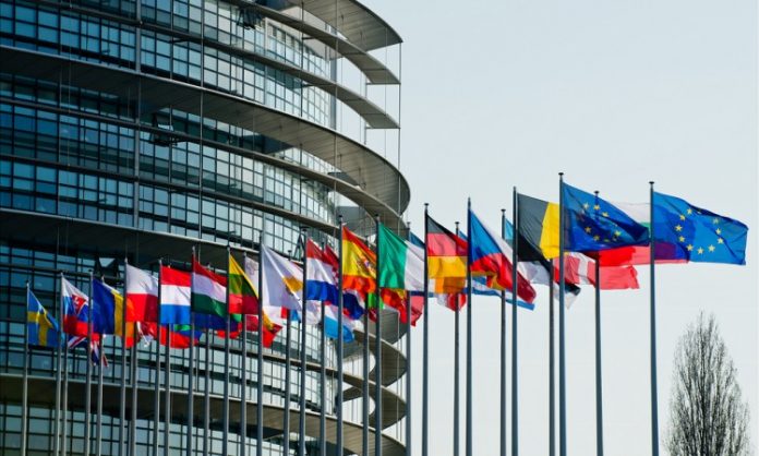 POČELO POSTEPENO OTVARANJE GRANICA UNUTAR EU: Od 1. jula i za…