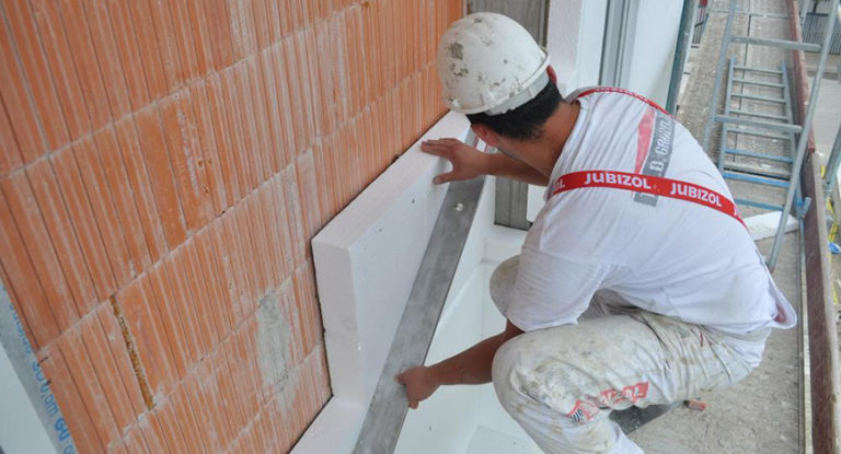 Je li bolja unutrašnja toplotna izolacija ili fasada? Evo šta kažu stručnjaci…