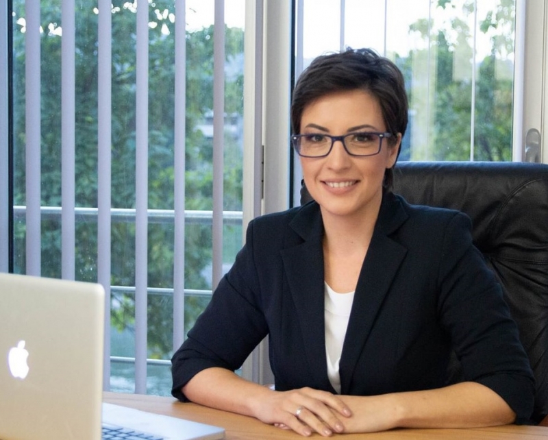 fda642db03a680379f7981e5046473a6