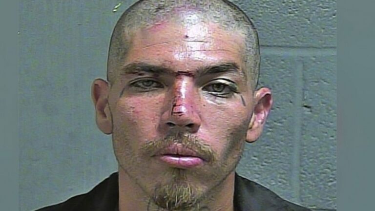 Zatvorenik pokušao pobjeći iz ćelije na 12. spratu, pao sa visine i slomio nogu (VIDEO)