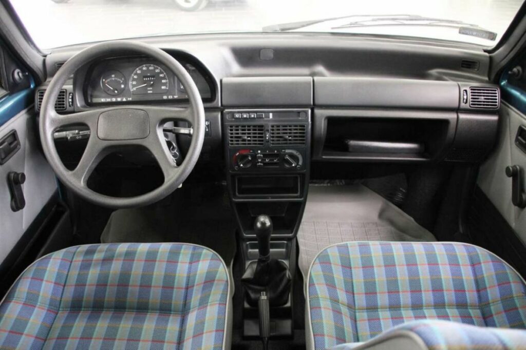 fiat uno 002