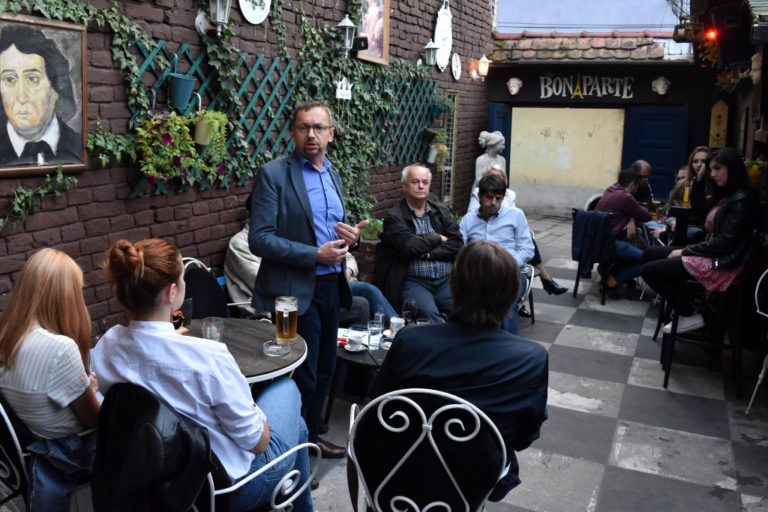 JAVNO PREDAVANJE: Čovjek – Filozofski ocrt