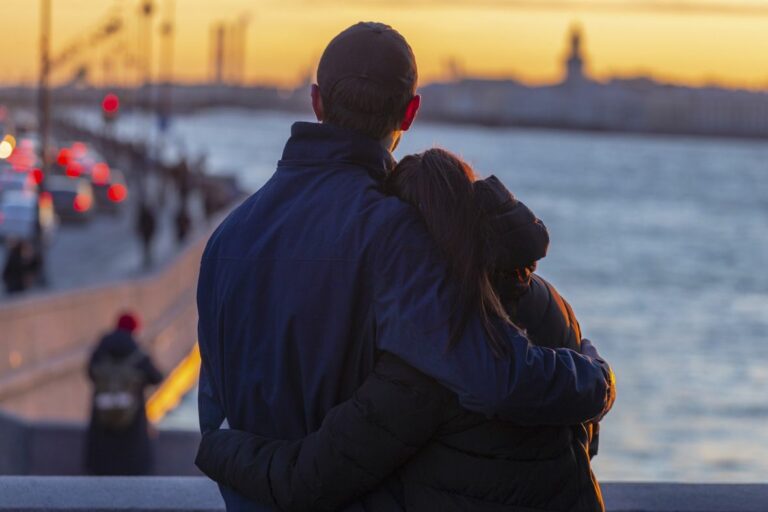 Nama je ovo malo čudno: Šta Finci slave, jedu, kako se tuširaju…