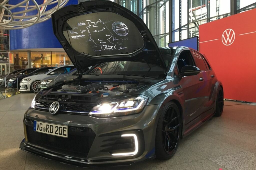 golf gte hybrid 02