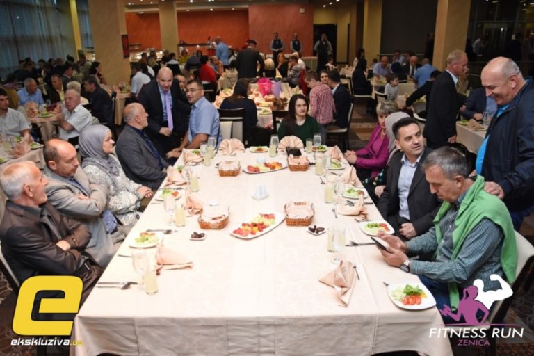 Primjer dobre međusobne saradnje: Tradicionalni iftar preduzeća „Babić-Bisstours“ Zenica (FOTO)
