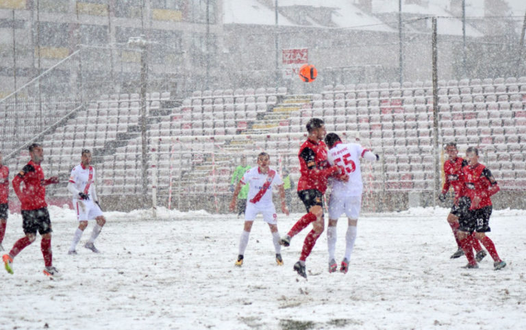 Premijer liga BiH: Po snježnoj mećavi Zrinjski slavio u Zenici (FOTO)
