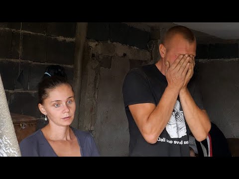 TUŽNO: Žive s djecom u podrumu bez struje i vode