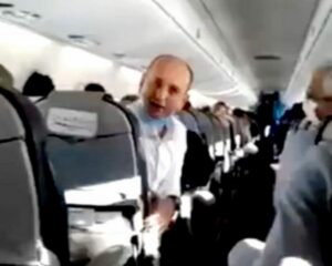 incidet u avionu 696x556 1