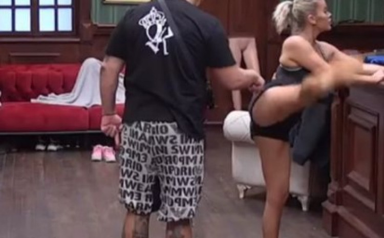 Kristijan “opipao” Sanjinu zadnjicu