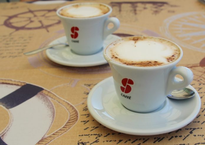 ČULI STE DA NE BI TREBALO DA PIJETE KAFU NA PRAZAN STOMAK: Evo zašto je to tako