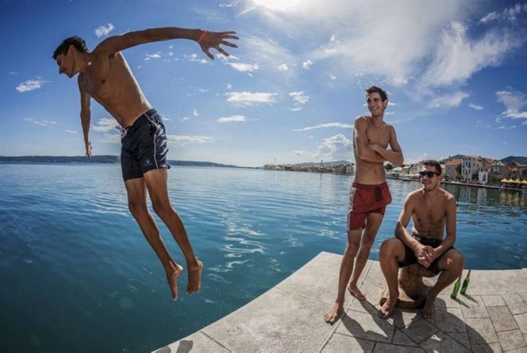 Muškarci, odite na odmor s prijateljima, to je najbolja stvar za vaše zdravlje