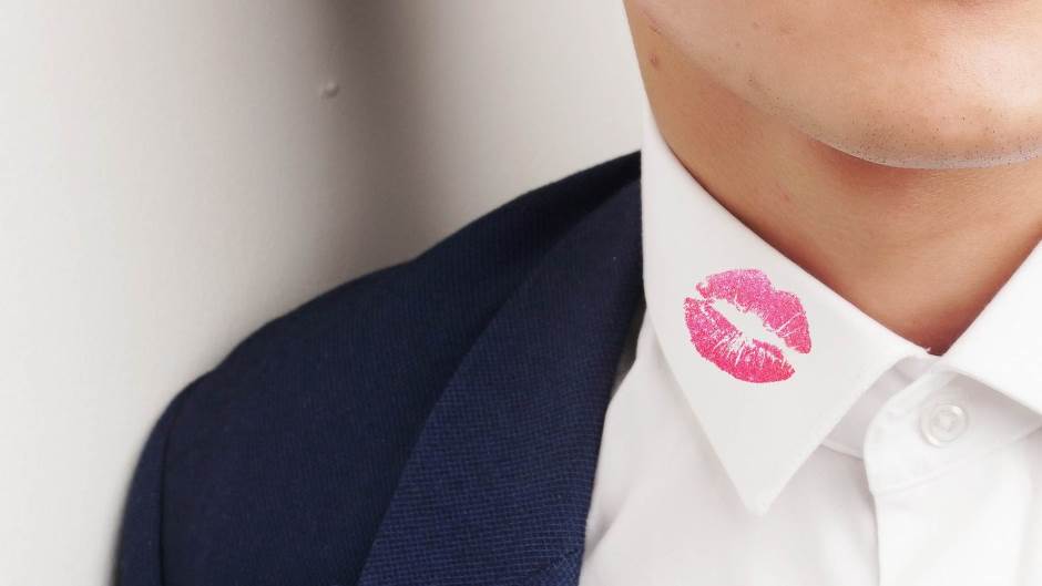 kiss mark 5654536 1920