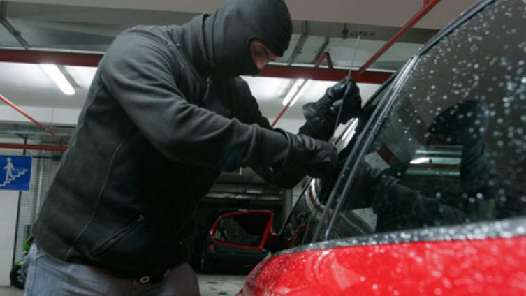 Otkrivena kriminalna grupa koja je krala automobile i pljačkala benzinske pumpe