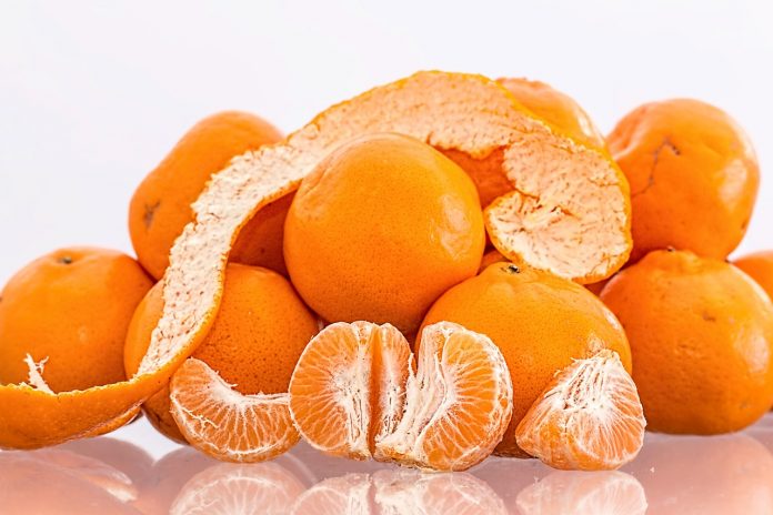 mandarina pixabay 2 696x464 1