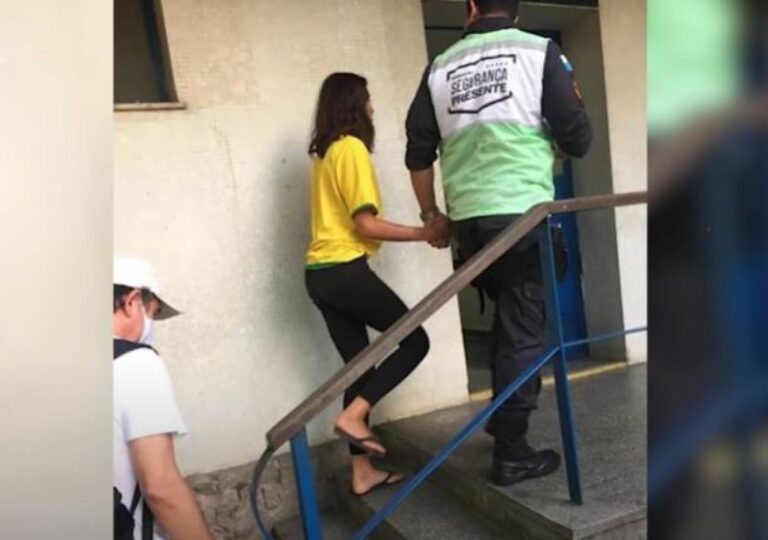 Pronašli djevojku u dezorjentiranom stanju: Kada su otkrili ko je – zanijemili su