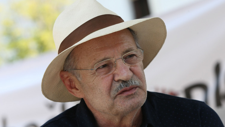 Mustafa Nadarević u Sarajevu, bolest mu se povlači