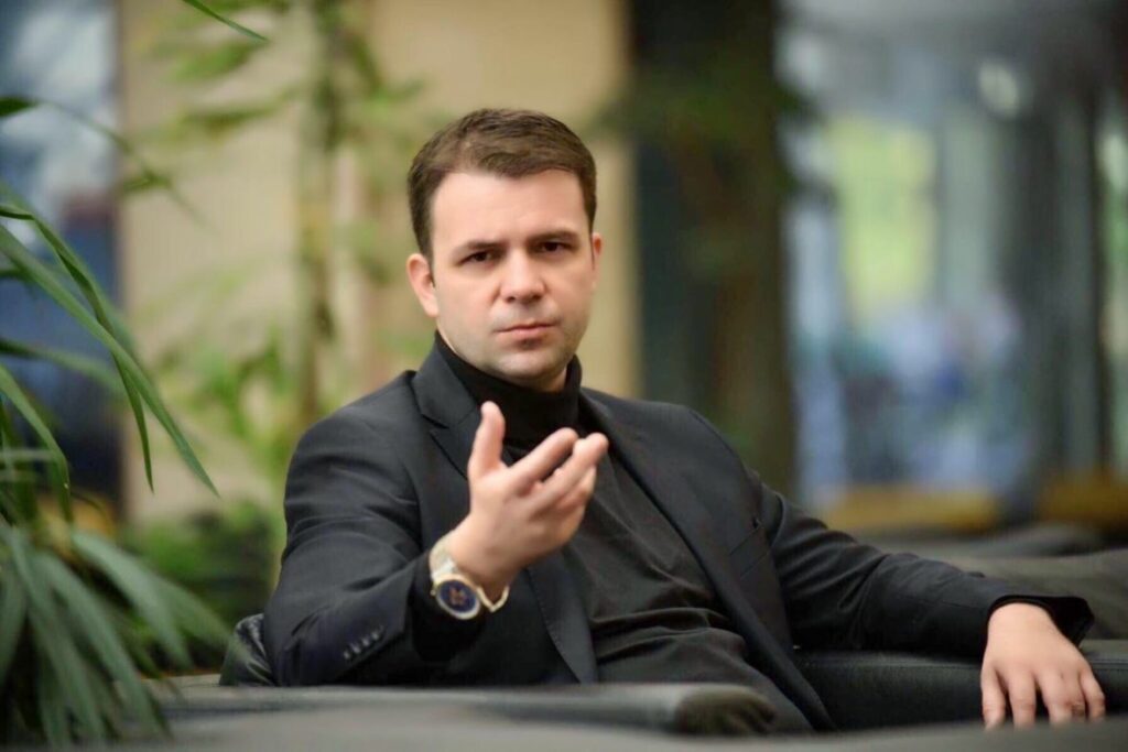 nedim makarevic ambasador privatnialbum