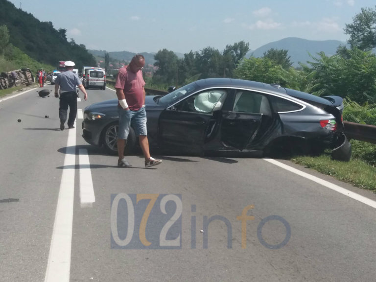 Više povrijeđenih u udesu dva vozila na magistralnom putu M-17 Zenica-Nemila