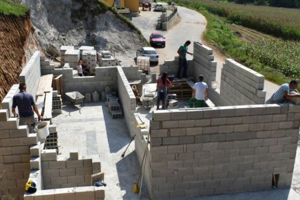 obnova kuce velikakladusa porodicatahic humanost komsije nezavisne