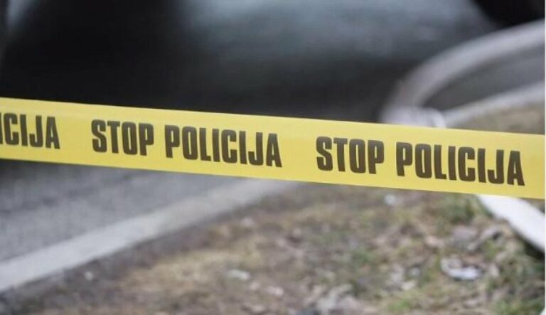 Stravična nesreća u BiH: Poginuo pješak, dva mladića povrijeđena