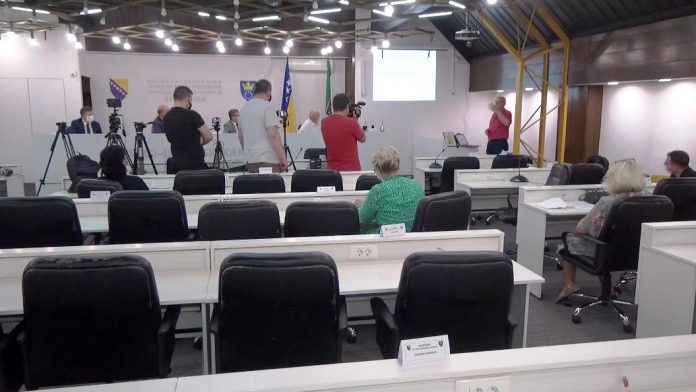 press nastava1 696x392 1