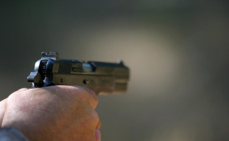 Na rođendanskom slavlju upucao brata iz pištolja