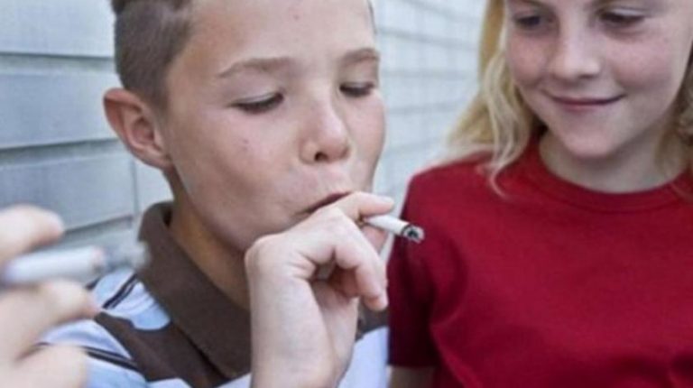 Djeca u BiH počinju pušiti prije desete godine života