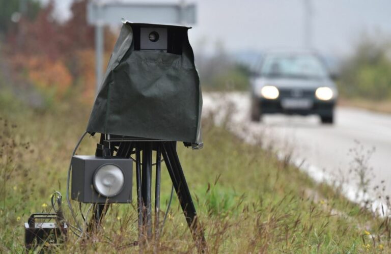 I policija u šoku: Na autoputu zaustavili mladića i odmah ga kaznili sa 2.000 eura