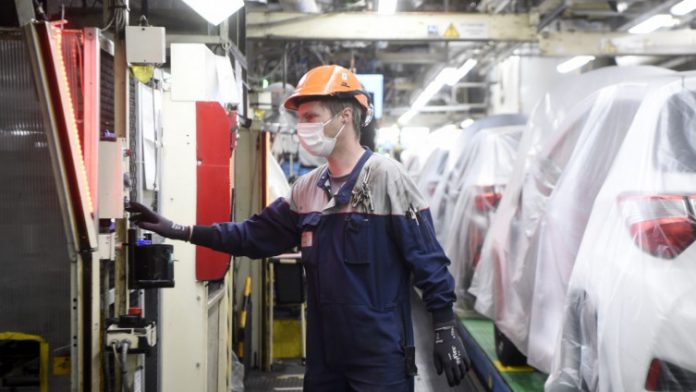 radnici francuska1 696x392 1