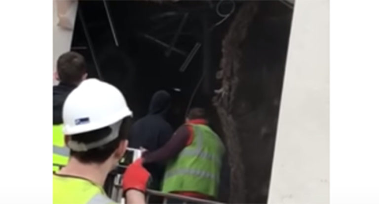 Radnik nije dobio plaću, pa uništio sve što je napravio (VIDEO)