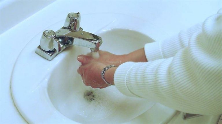 Deset koraka za ispravno pranje ruku