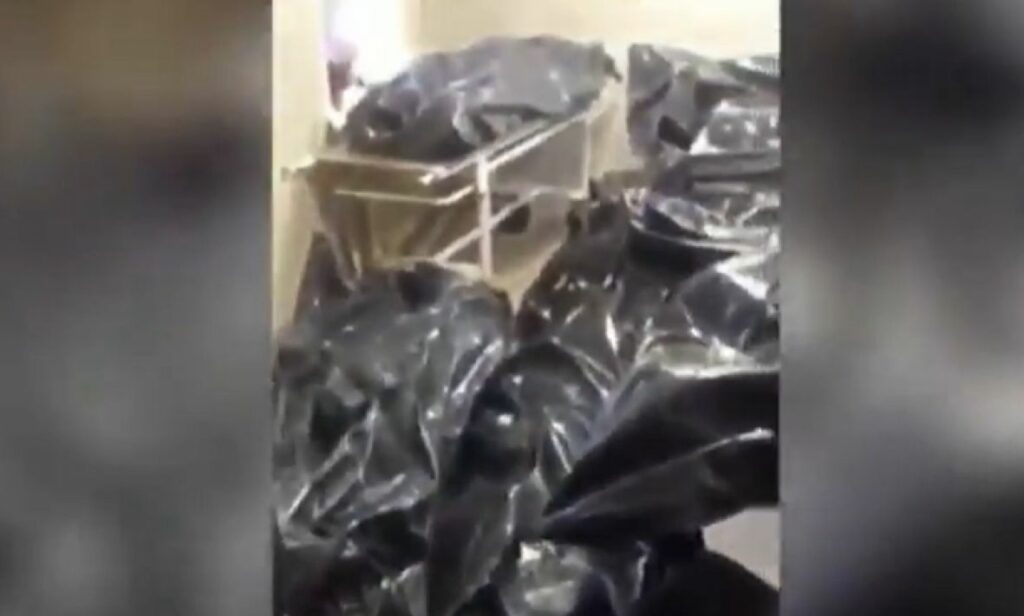 rusija mrtvacnica covid tijela video nov20 CNN