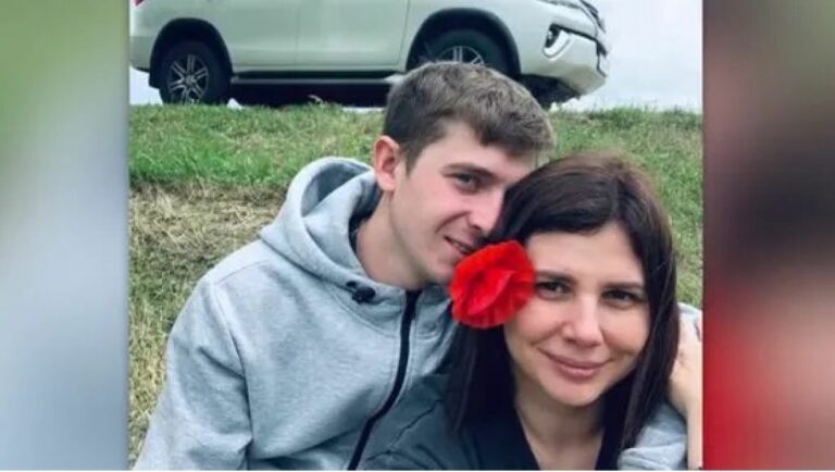 Očekuju bebu: Razvela se od muža da bi se udala za njegovog 20-godišnjeg sina