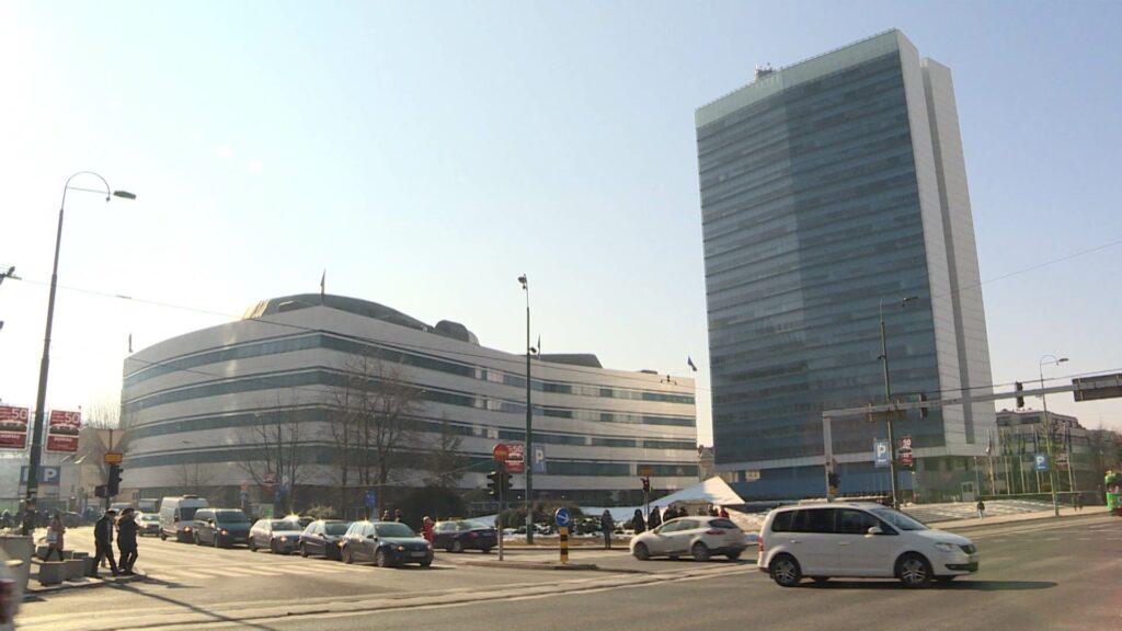 sa memnuna mustafa clf 00 00 50 02 Still002