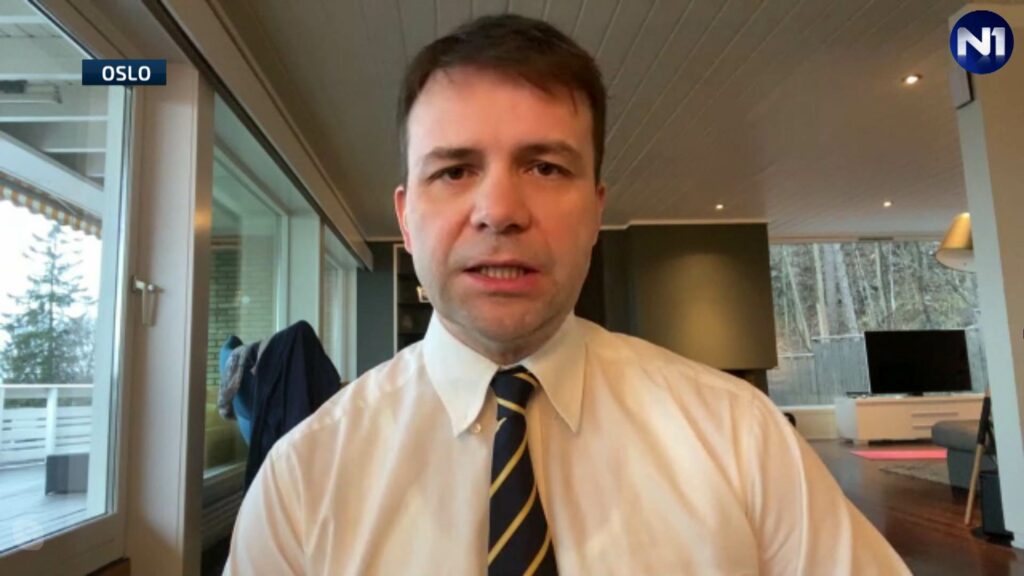 sa novi dan 0800 030320 Still001