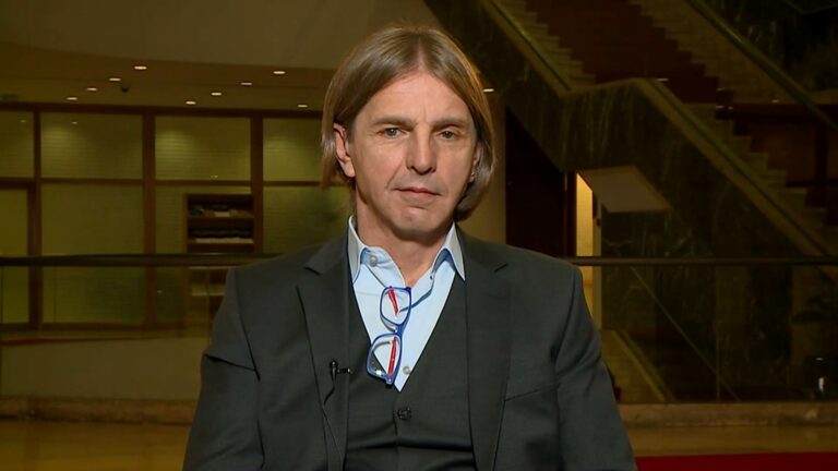 Kojović: Ponedjeljak ćemo dočekati u državi za kakvu se vi odlučite