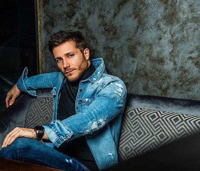 Pjevač u problemima: Zatvorio restoran zbog pandemije, a i posao muzičara ugrožen