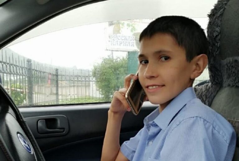 Policija je mislila da je krivotvorio vozačku jer mu nisu vjerovali koliko godina ima