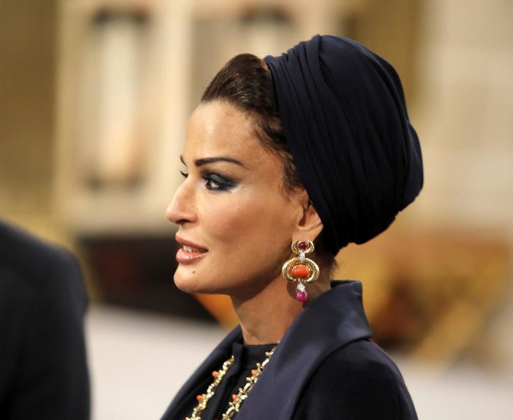 sheikha mozah bint nasser al missned 2 584151 e1608375176704