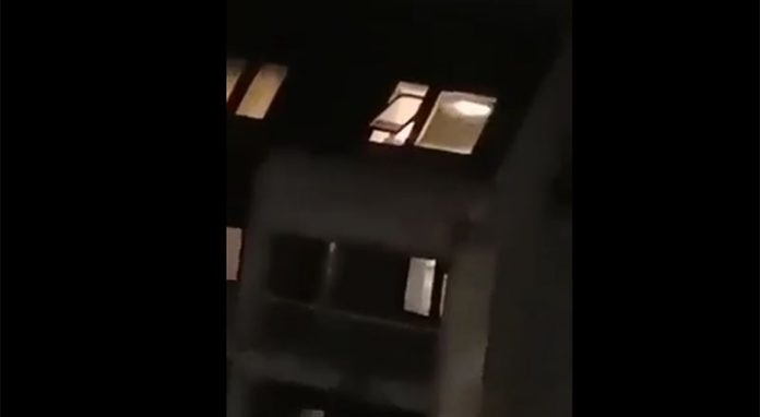 skandiranje 9877 696x382 1 1