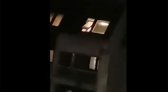 skandiranje 9877 696x382 1