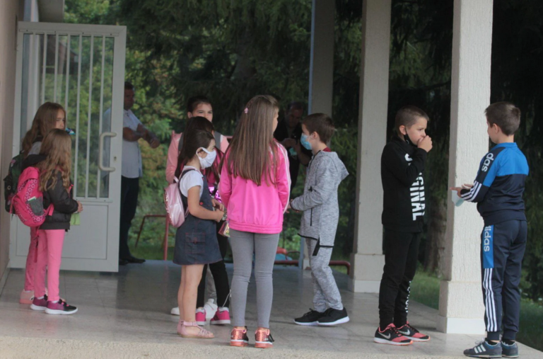 Video koji mora da pogleda svaki učenik: Zaštitite se od korone