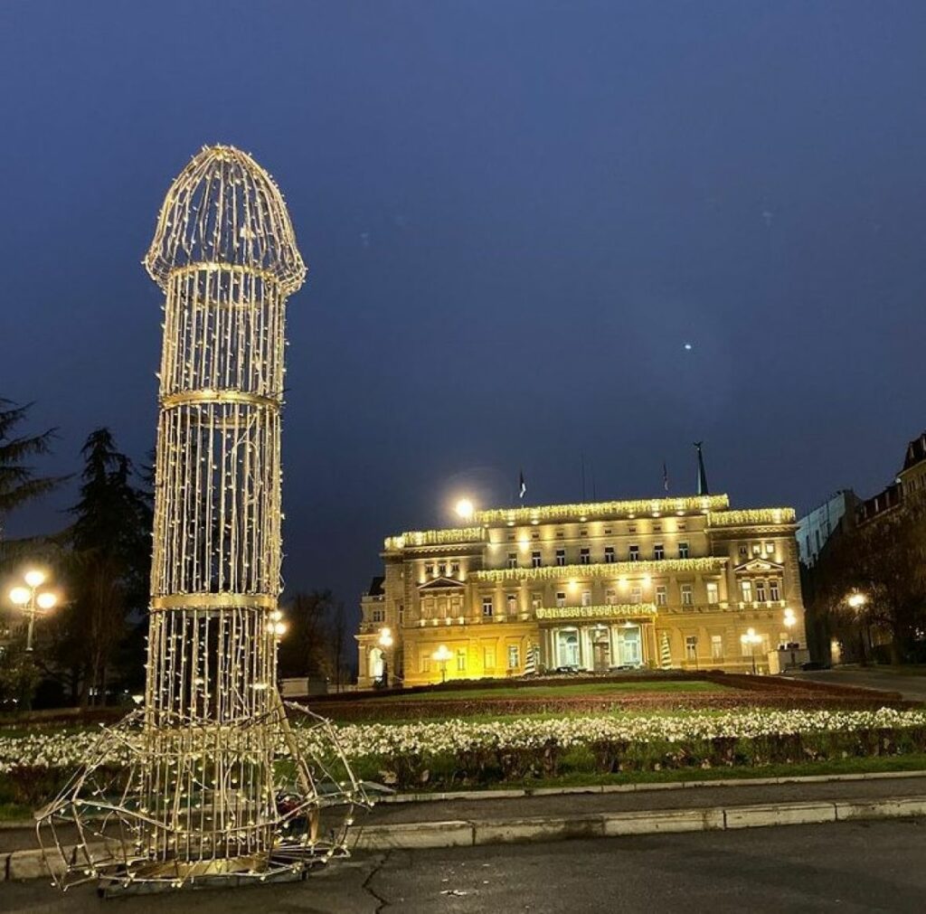 skulptura beograd pijanista in