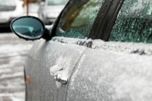 snijeg led auto 696x463 1