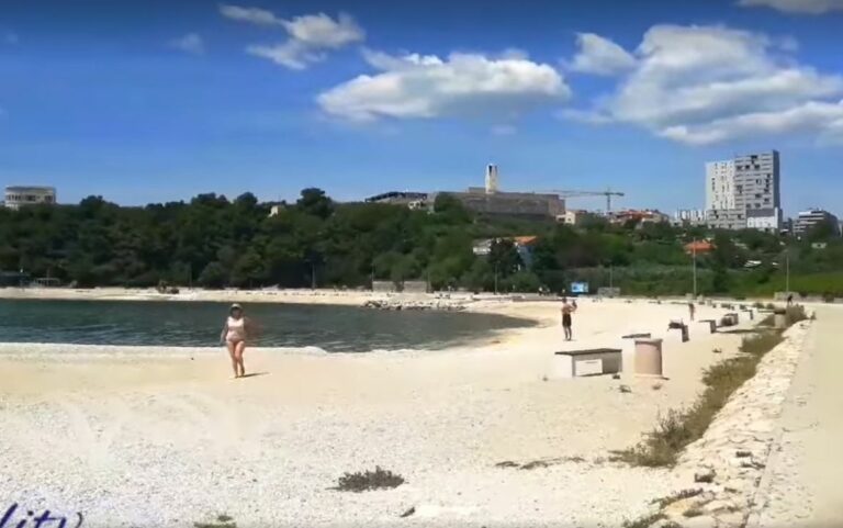 Reportaža iz Splita: Plaže prazne – u ova doba, nikad nije bilo manje ljudi