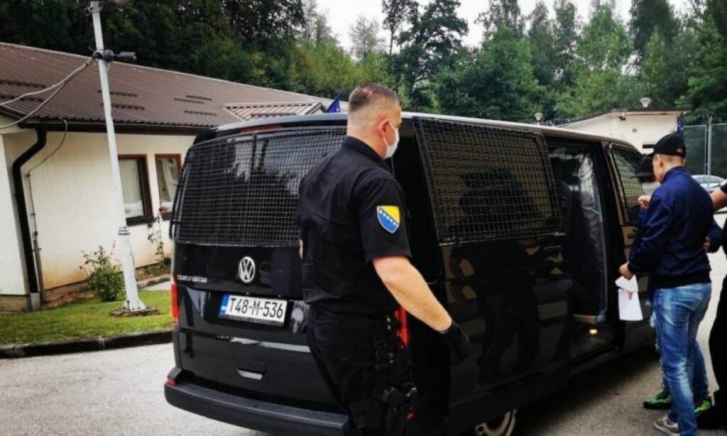 sps migranti deportacija