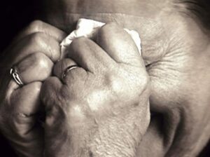 starica pretucena 5 696x519 1