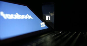 thumbs b c a4a9d05f95afc18ce8c705de61d7deca